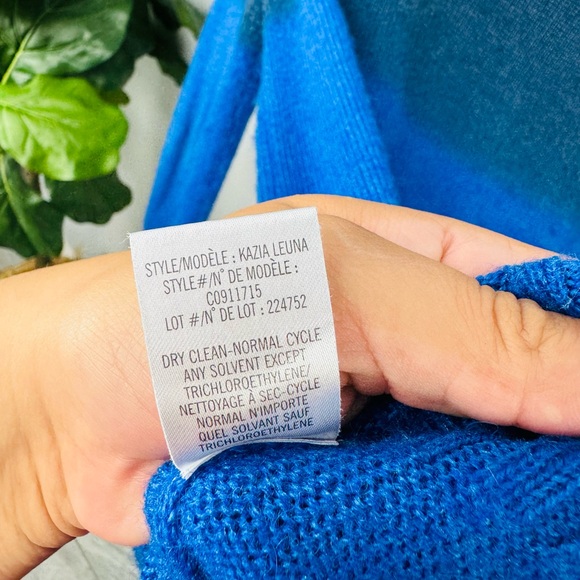 Theory Kazia Leuna Alpaca Silk Blend SoftSweater in Blue Ombre - Picture 8 of 8